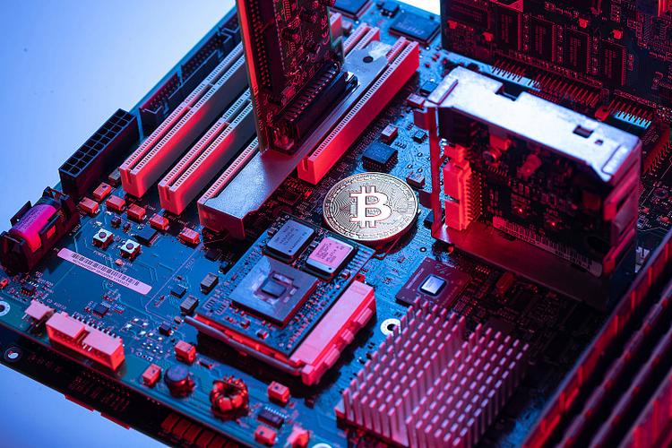 Advanced mining rig showcasing cutting-edge technology